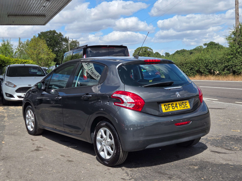 Peugeot 208 Active #4