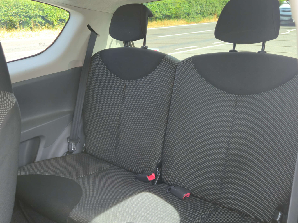 Toyota Aygo Vvt-i Ice 68 Silver #29