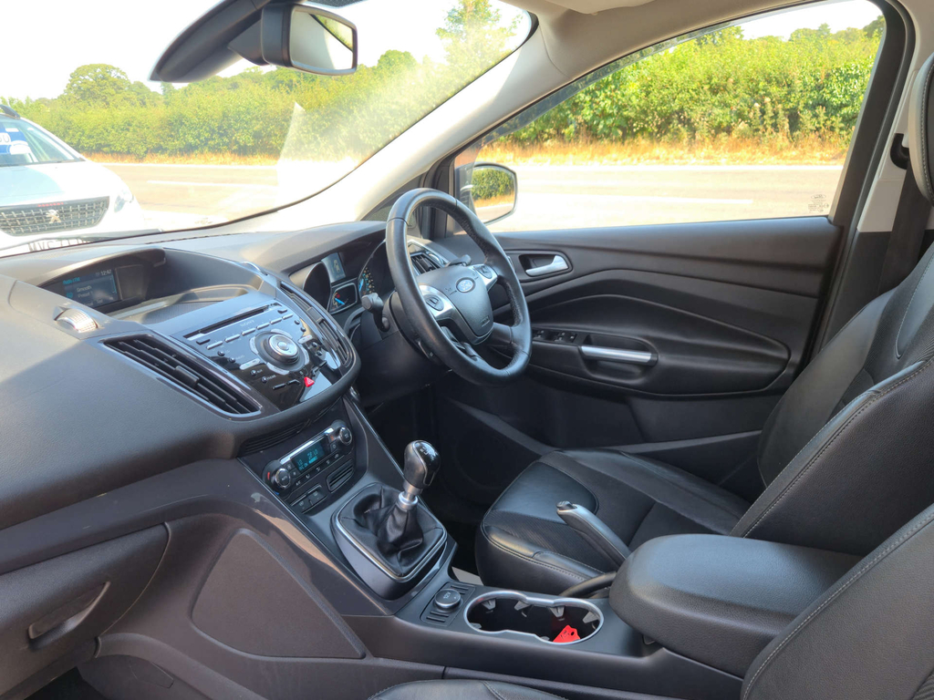Ford Kuga 2.0 Tdci Titanium X Sport Suv Aw White #31