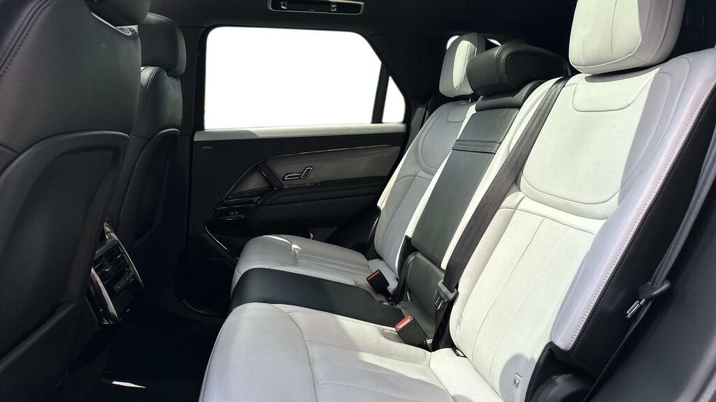 Land Rover Range Rover Sport D300 Dynamic Se Swb KN72NKC Red #4