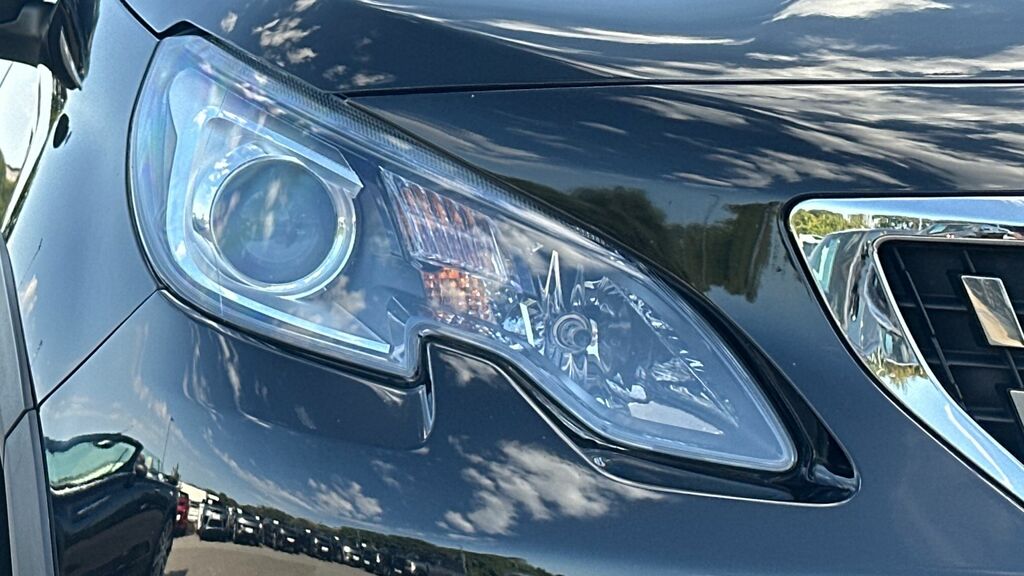 Peugeot 2008 1.2 Puretech Allure Premium Suv Black #18