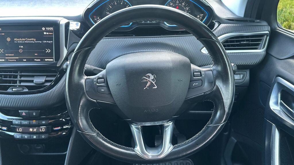 Peugeot 2008 1.2 Puretech Allure Premium Suv Black #14