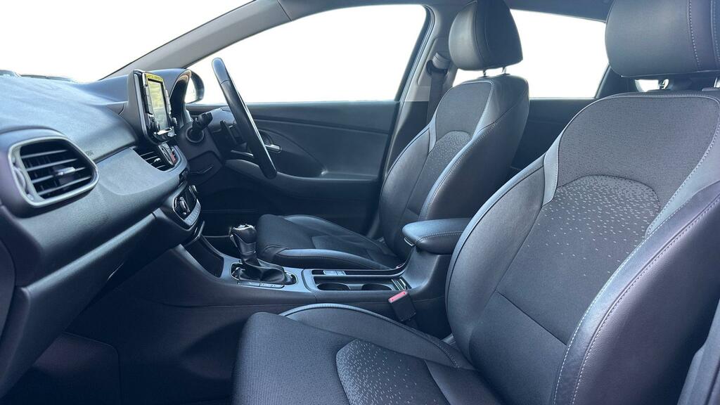 Hyundai I30 1.6 Crdi Blue Drive Premium Blue #3