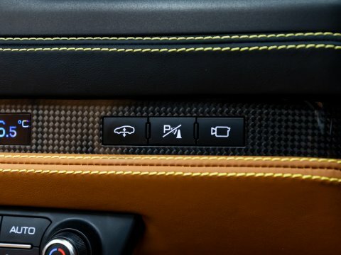 Ferrari F8 Spider 3.9T V8 F1 Dct Euro 6 Ss Yellow #28