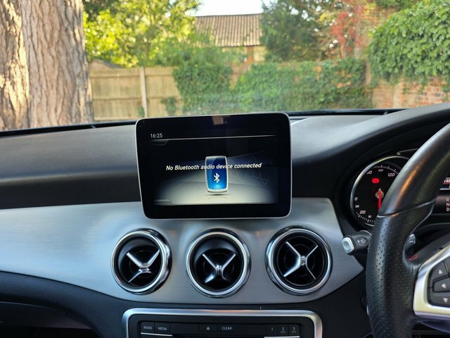 Mercedes-Benz GLA Class Suv 1.6 Gla180 Urban Edition 7G-dct Euro 6 Ss 5 Grey #25
