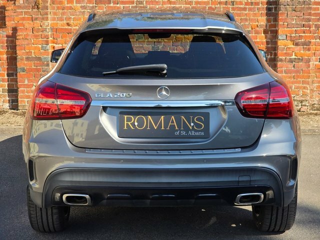 Mercedes-Benz GLA Class 1.6 Gla200 Amg Line Edition Plus Suv Grey #5