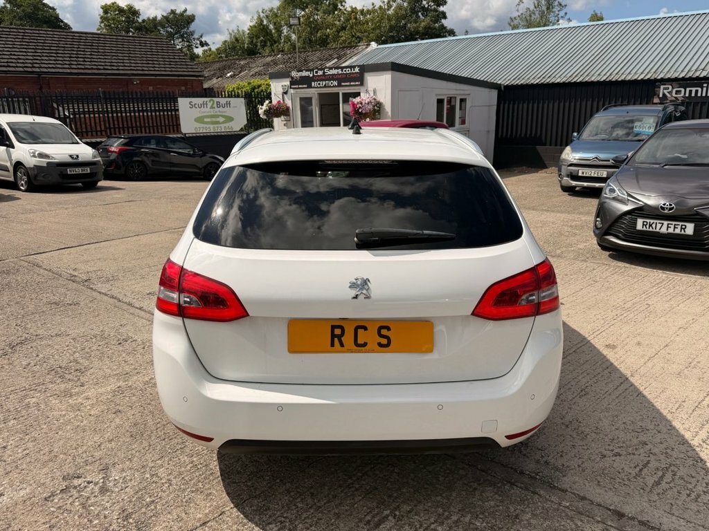Peugeot 308 SW 1.2L Allure KW70VVK White #3