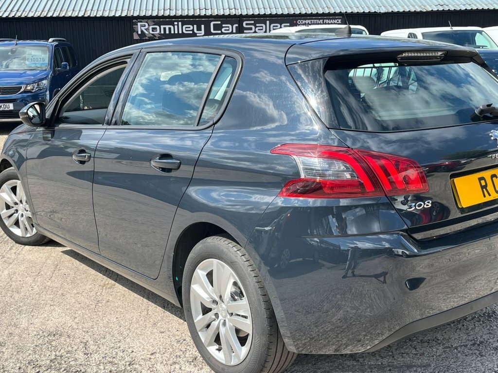 Peugeot 308 1.5L Active Grey #2