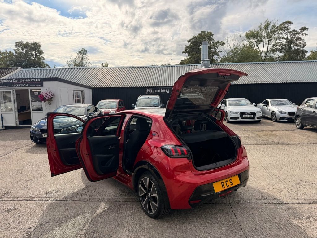 Peugeot e-208 100Kw Allure 50Kwh Black #26