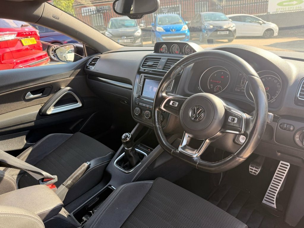Volkswagen Scirocco 2L Gt Black Edition CJ17YEY Purple #6