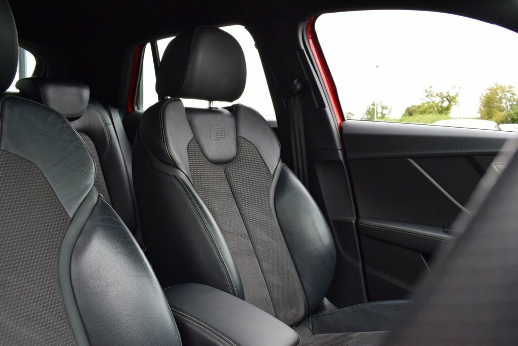 Audi SQ2 Suv Red #5