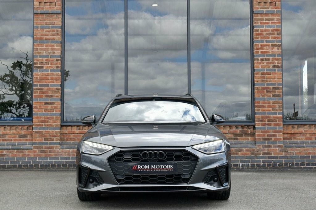 Audi A4 Avant 2L Black Edition Grey #4