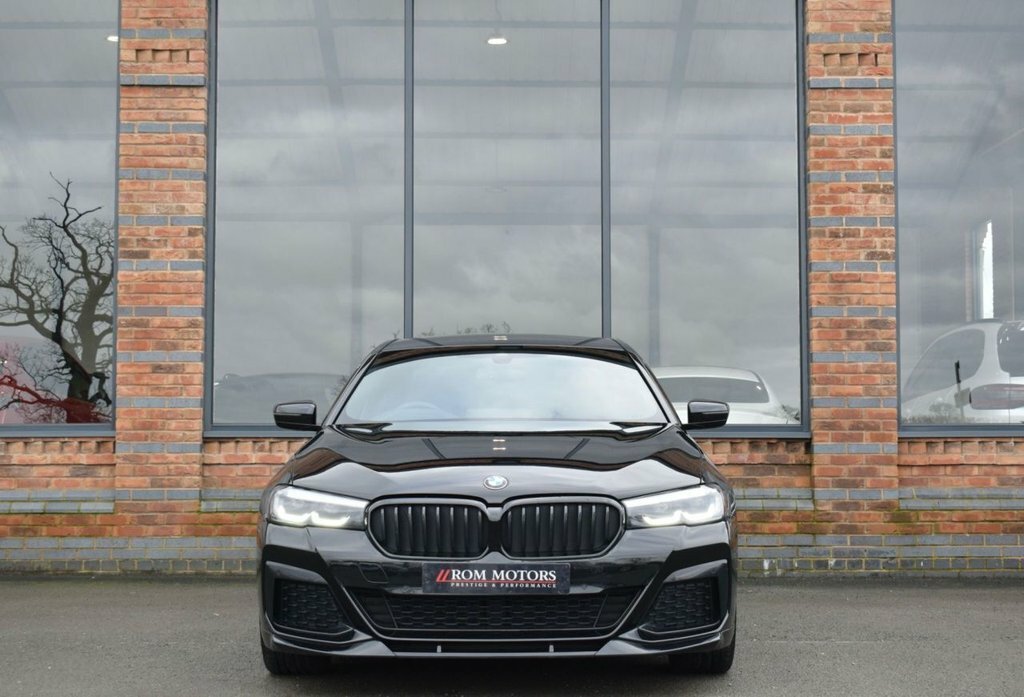 BMW 5 Series 3L M Sport Black #5