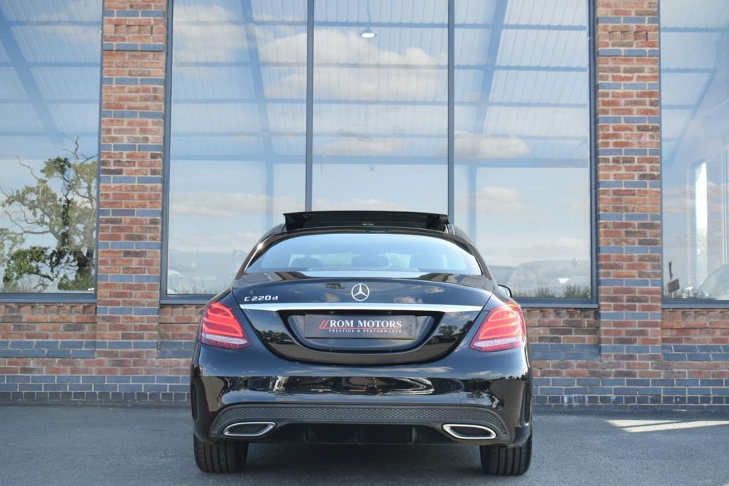 Mercedes-Benz C Class 2.1L Amg Line Black #6