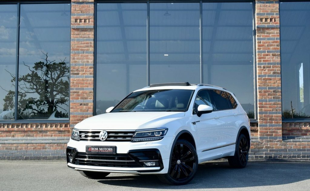 Volkswagen Tiguan Allspace 2L R-line White