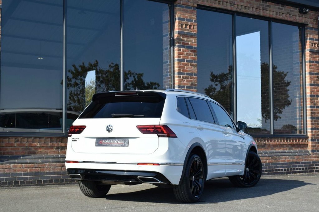 Volkswagen Tiguan Allspace 2L R-line White #2