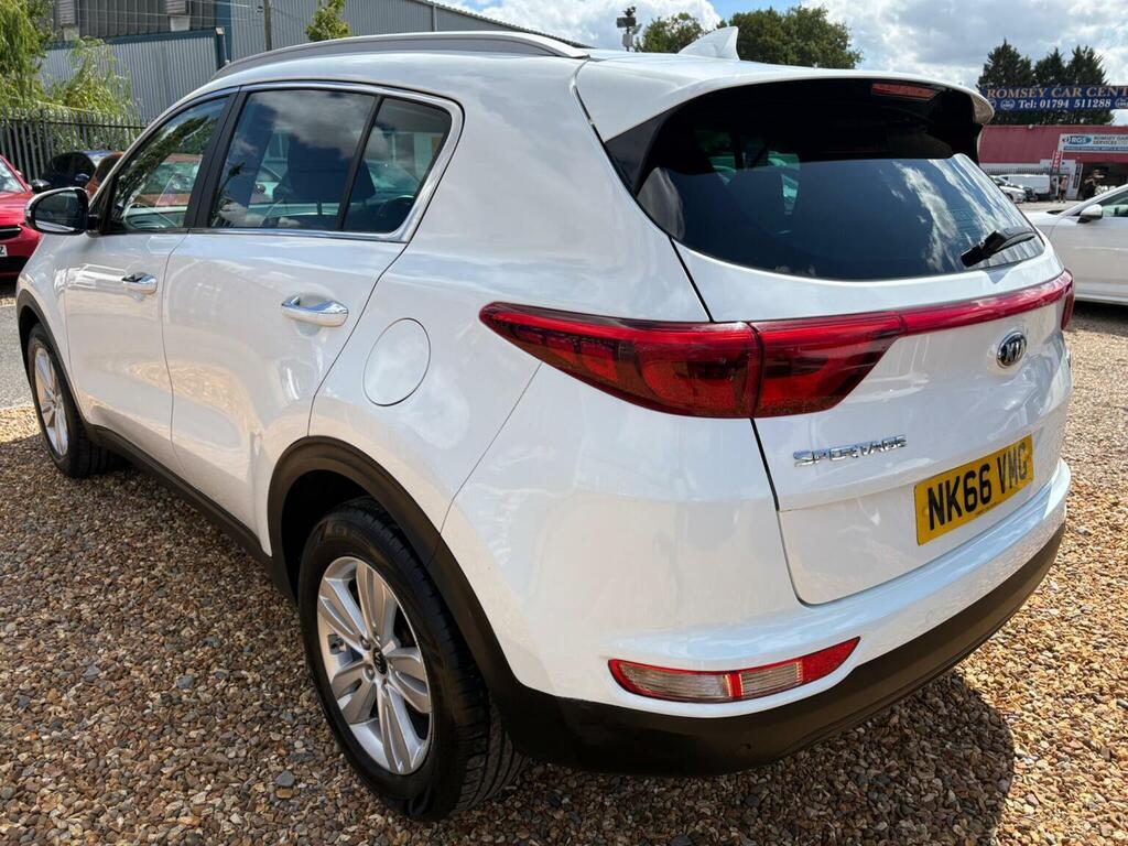 Kia Sportage 1.7 Crdi 2 Euro 6 Ss White #5
