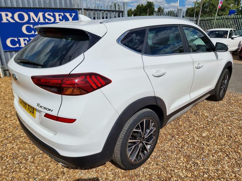 Hyundai Tucson T-gdi Go Se White #7