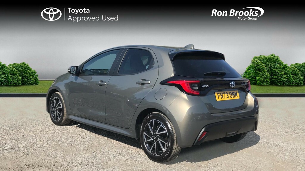 Toyota Yaris 1.5 Vvt-h Design E-cvt Eur FN73OBM Brown #4