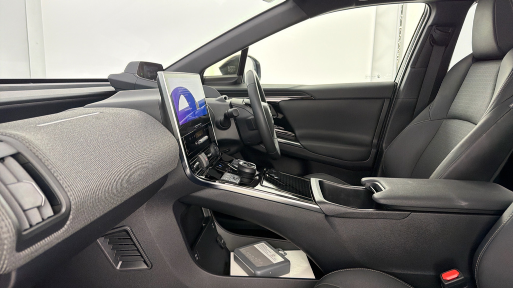 Toyota bZ4X 71.4Kwh Vision Awd Black #5