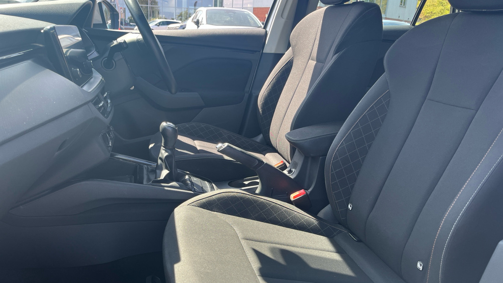 Skoda Kamiq 1.5 Tsi Act Se Euro 6 Ss Silver #5