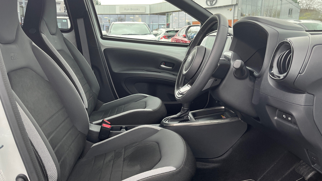 Toyota Aygo X 1.0 Vvt-i Edge Black #11