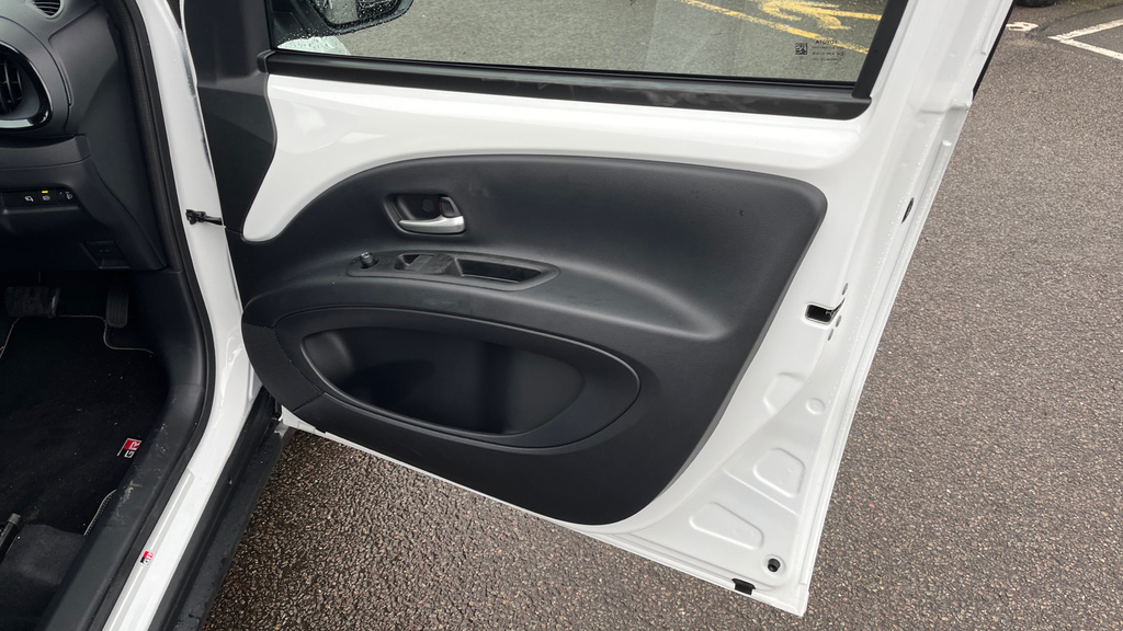 Toyota Aygo X 1.0 Vvt-i Edge Black #22