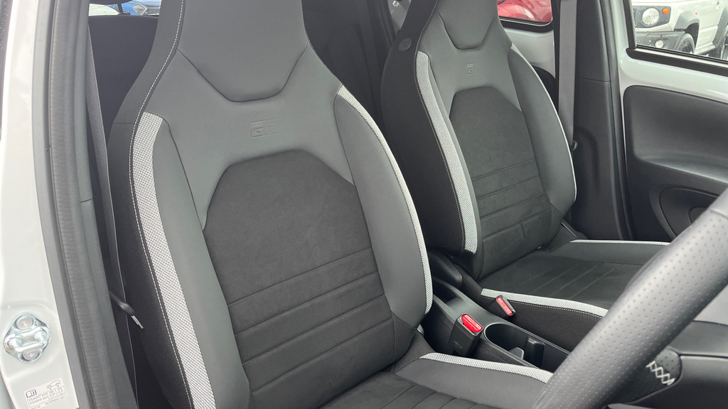 Toyota Aygo X 1.0 Vvt-i Edge Black #24
