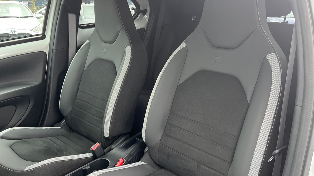 Toyota Aygo X 1.0 Vvt-i Edge Black #36