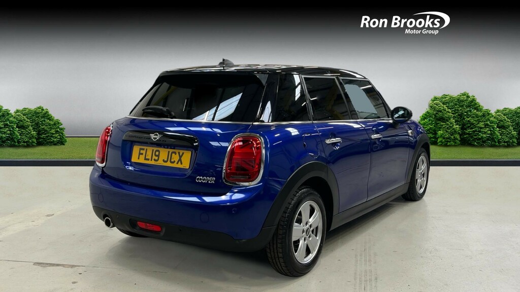 Mini Hatch 1.5 Cooper Classic Steptro FL19JCX Blue #2