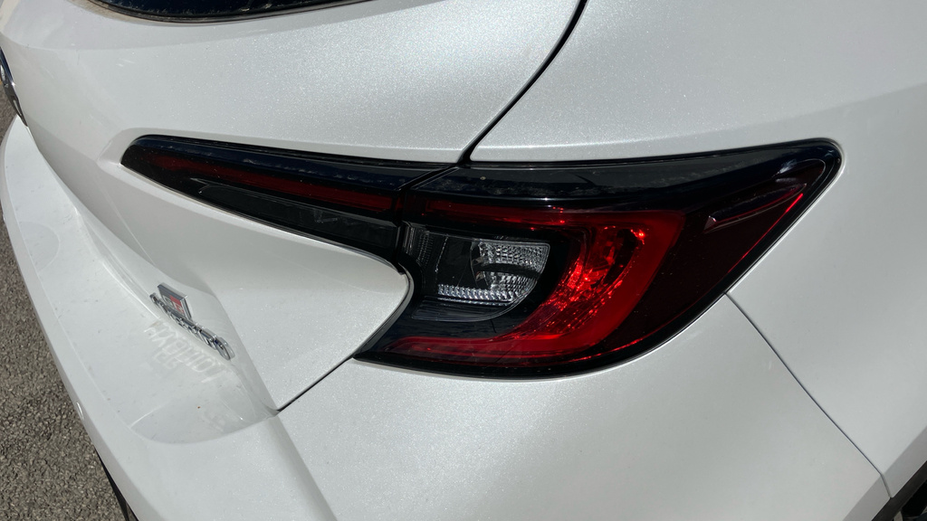 Toyota Corolla 1.8 Vvt-h Design Hatchback Hybrid Cvt E Red #38
