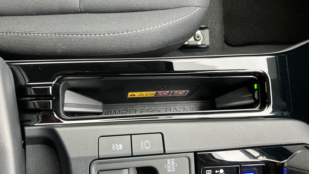 Toyota Prius Saloon 1.5 Cvt 2025 Black #28