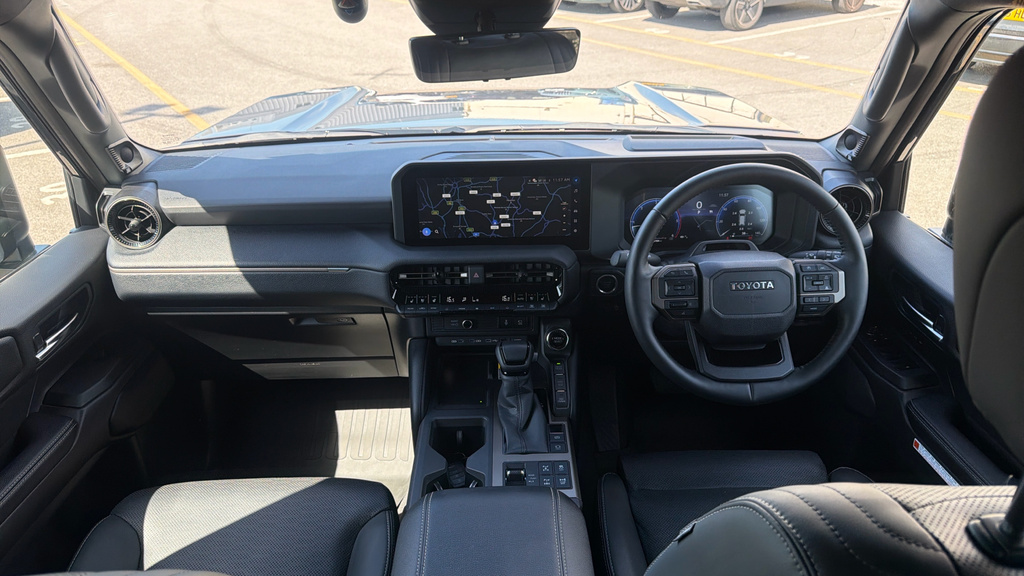 Toyota Land Cruiser 2.8D Mhev Invincible Grey #5