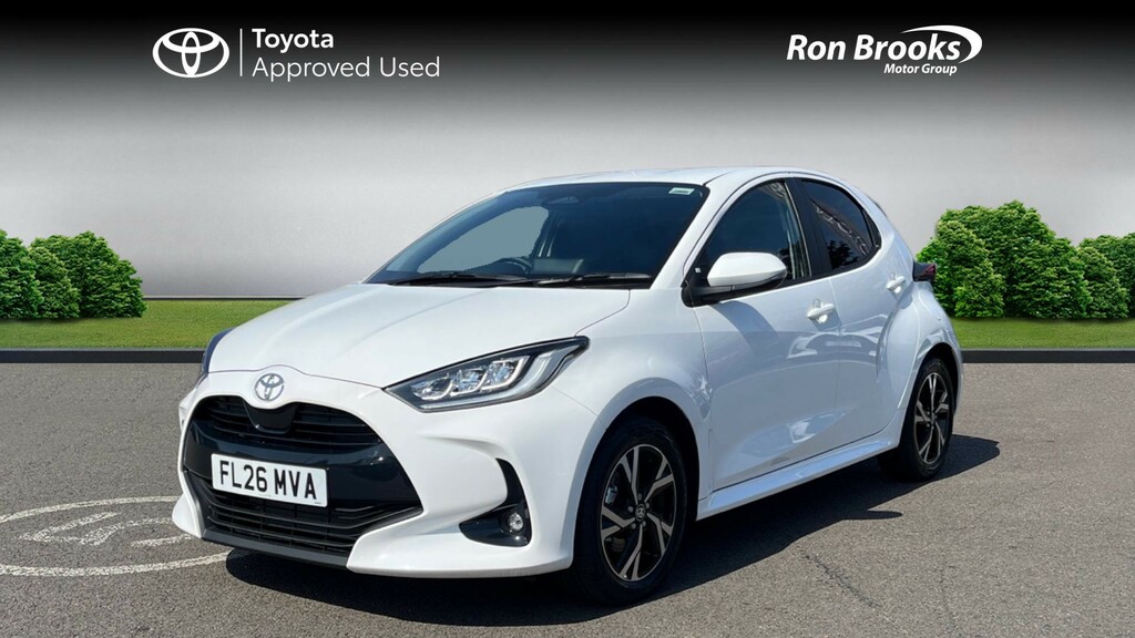 Toyota Yaris 1.5 Hybrid Icon Cvt  #3