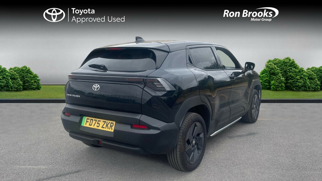 Toyota Urban Cruiser 61Kwh Design Black #2