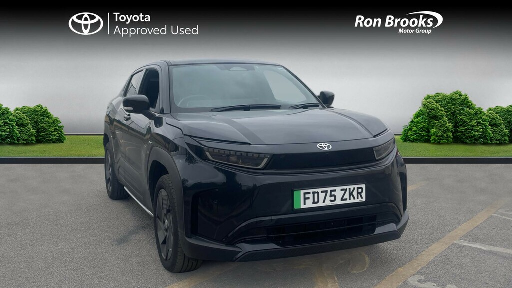 Toyota Urban Cruiser 61Kwh Design Black