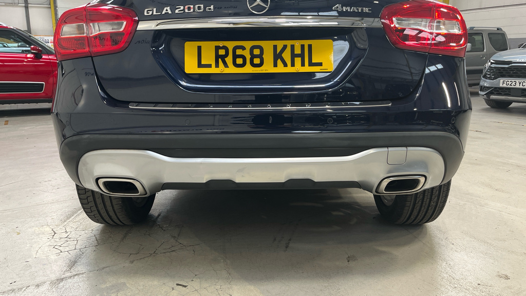 Mercedes-Benz GLA Class 1.6 Gla200 Sport Euro 6 Ss Red #31