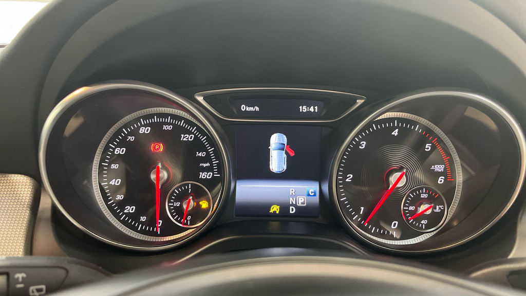 Mercedes-Benz GLA Class 1.6 Gla200 Sport Euro 6 Ss Red #11