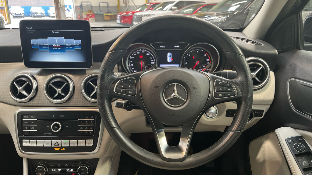Mercedes-Benz GLA Class 1.6 Gla200 Sport Euro 6 Ss Red #7