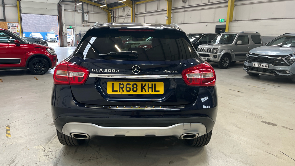 Mercedes-Benz GLA Class 1.6 Gla200 Sport Euro 6 Ss Red #30
