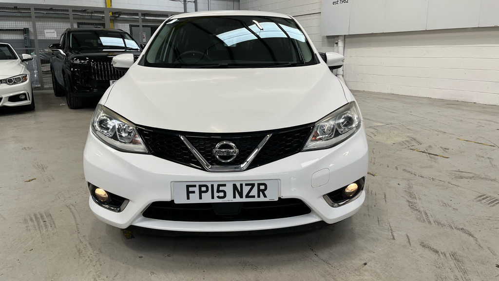 Nissan Pulsar 1.6 Dig-t Tekna Hatchback Euro 6 Red #41
