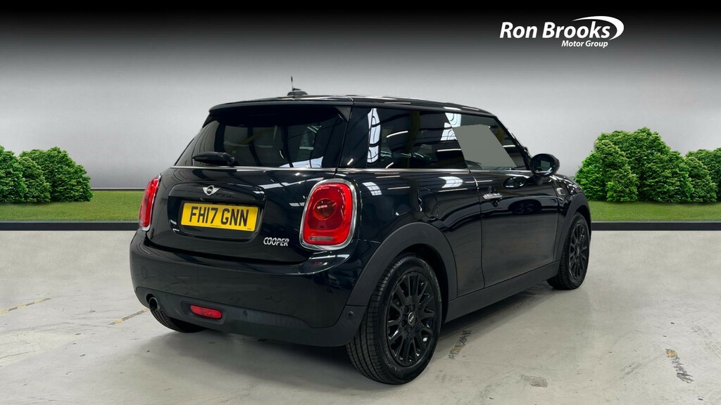 Mini Hatch 1.5 Cooper Euro 6 S Black #2