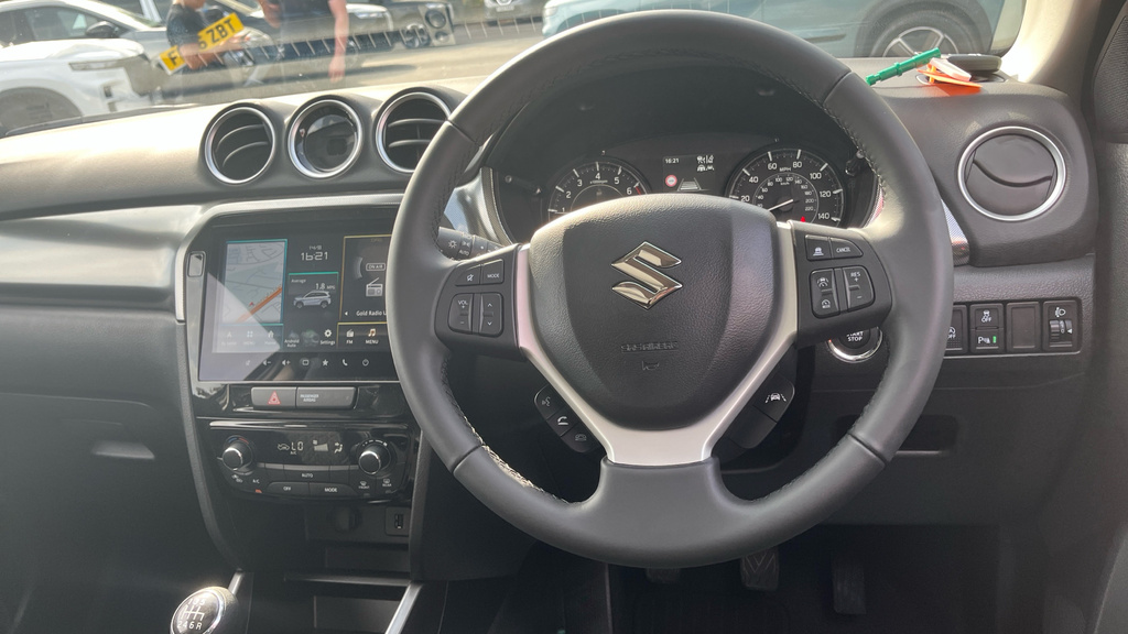 Suzuki Vitara 1.4 Boosterjet Mhev Ultra Silver #6