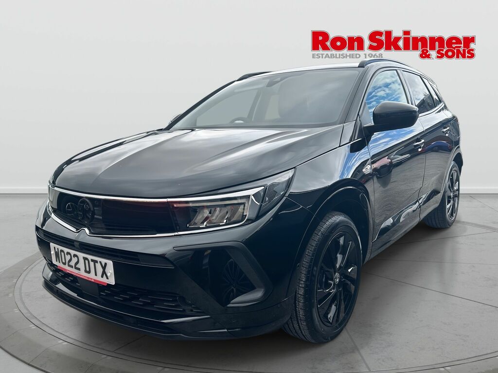 Vauxhall Grandland 1.6 13.2Kwh Gs Line Suv Plug-in Hybrid WO22DTX Black #2