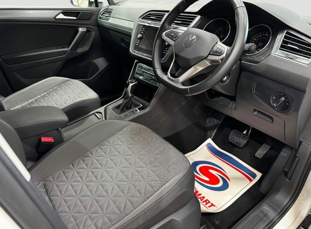 Volkswagen Tiguan 2.0 Tdi Life Suv Dsg Euro 6 Ss 150 YY23NEF White #5