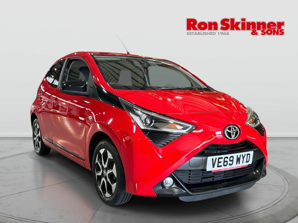 Toyota Aygo 1.0 Vvt-i X-trend Hatchback Euro VE69WYD Red