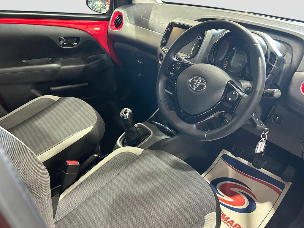Toyota Aygo 1.0 Vvt-i X-trend Hatchback Euro VE69WYD Red #5