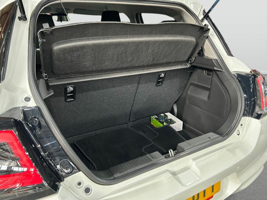 Suzuki Swift 1.2 Mhev Motion Hatchback Hybrid Cvt Eu White #5