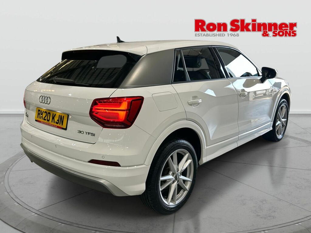 Audi Q2 Audi Q2 Black Edition 35 Tfsi 150 Ps S Tronic White #4