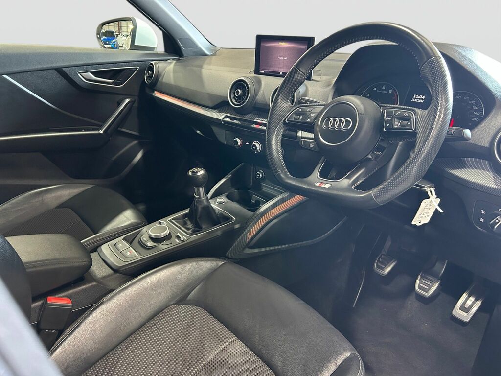 Audi Q2 Audi Q2 Black Edition 35 Tfsi 150 Ps S Tronic White #5